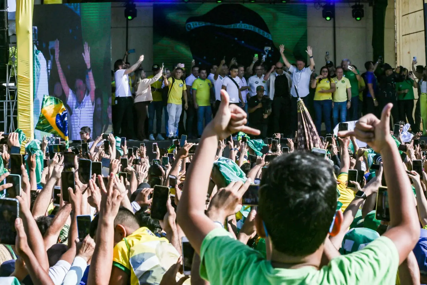 Imagem da notícia: Ceará é o estado no Brasil em que Bolsonaro mais cresceu entre o primeiro e o segundo turno