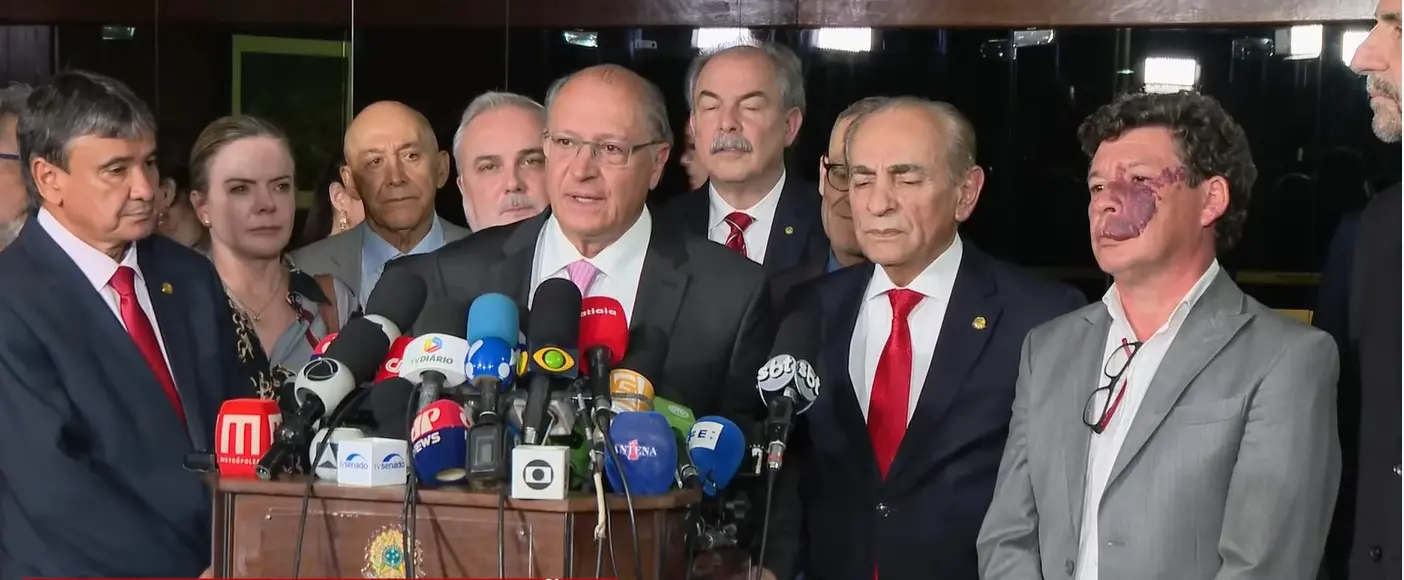 Imagem da notícia: Relator do Orçamento e Alckmin propõem PEC para retirar despesas 'inadiáveis' do teto de gastos