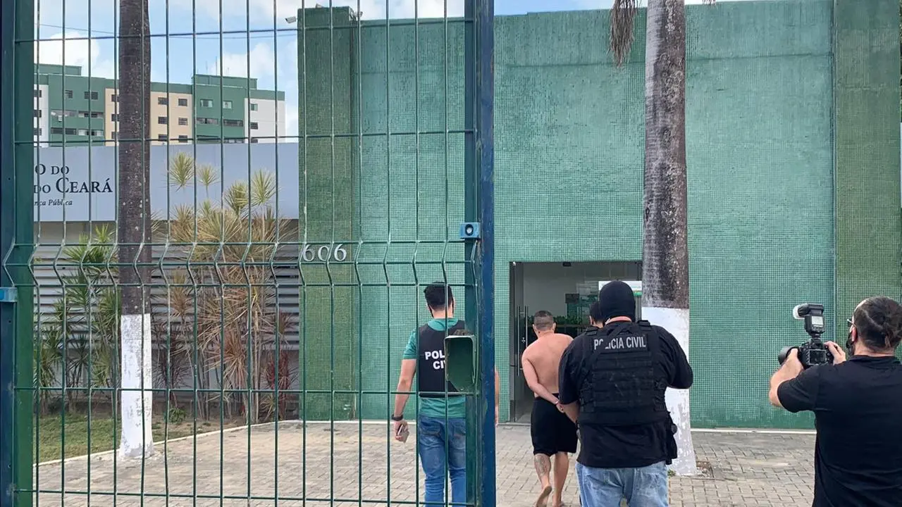 Imagem da notícia: Polícia investiga denúncia que facção lava dinheiro de jogo do bicho por meio de igrejas evangélicas