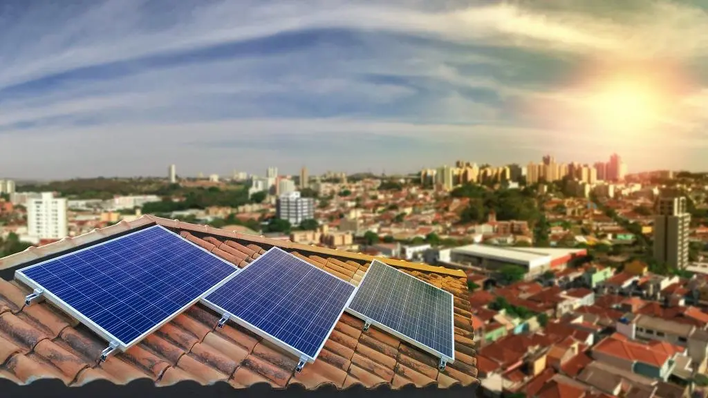 Imagem da notícia: Energia: Entidades denunciam manobras que atrasam geração distribuída