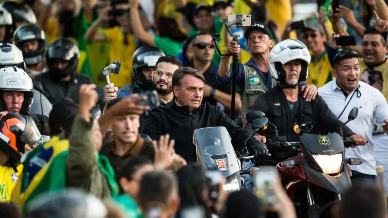 Imagem da notícia: Veja quais benefícios Bolsonaro terá como ex-presidente a partir de 2023