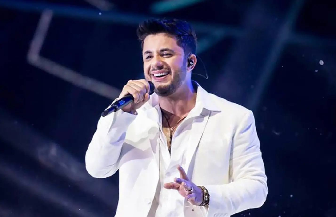 Imagem da notícia: Música inédita de Cristiano Araújo é lançada por gravadora nesta quarta-feira (9)