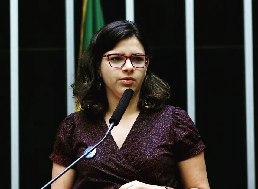 Helena é professora, pesquisadora e militante do direito à comunicação