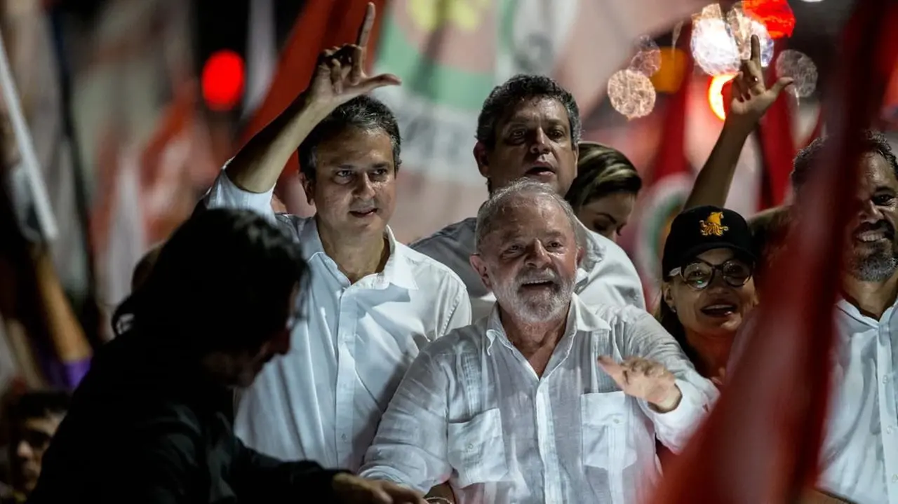 Imagem da notícia: Camilo Santana é nomeado para equipe de transição de Lula