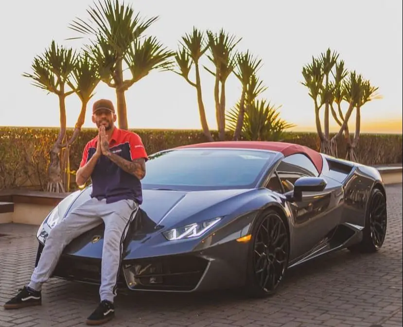 Imagem da notícia: Influenciador Big Jhow é preso em BH por continuar com sorteio ilegal de carro de luxo