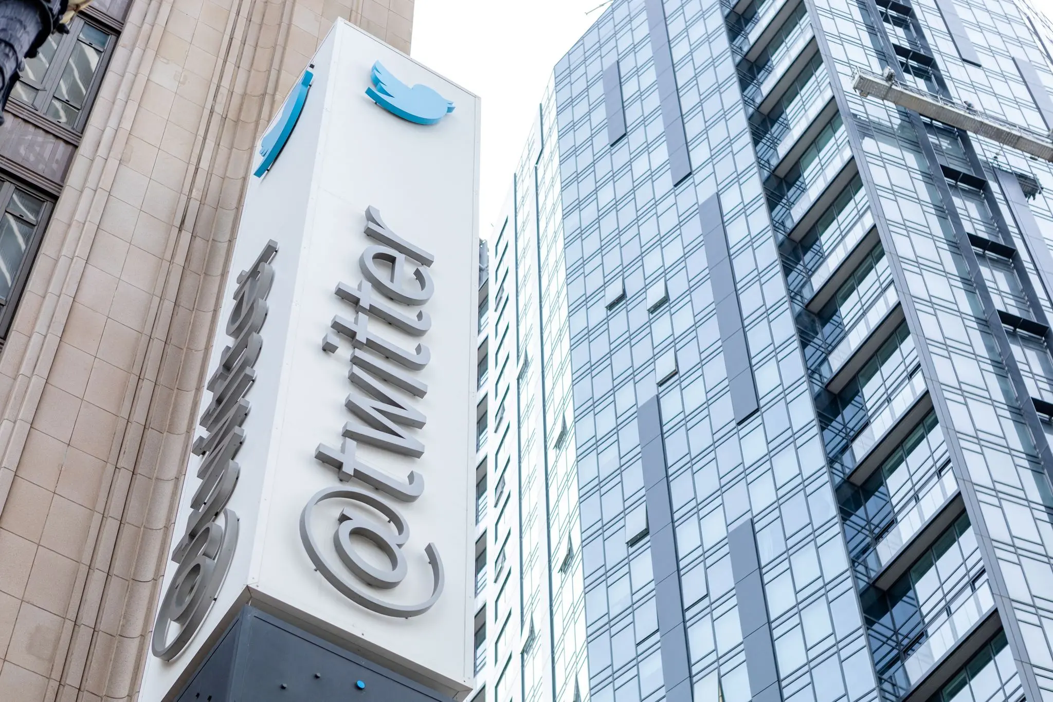 Imagem da notícia: Após ultimato de Elon Musk, centenas de funcionários devem se demitir do Twitter