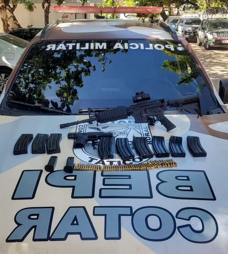 Imagem da notícia: Comparsa de 'Majestade' em facção carioca é preso com fuzil no Ceará; arma pertencia a empresário