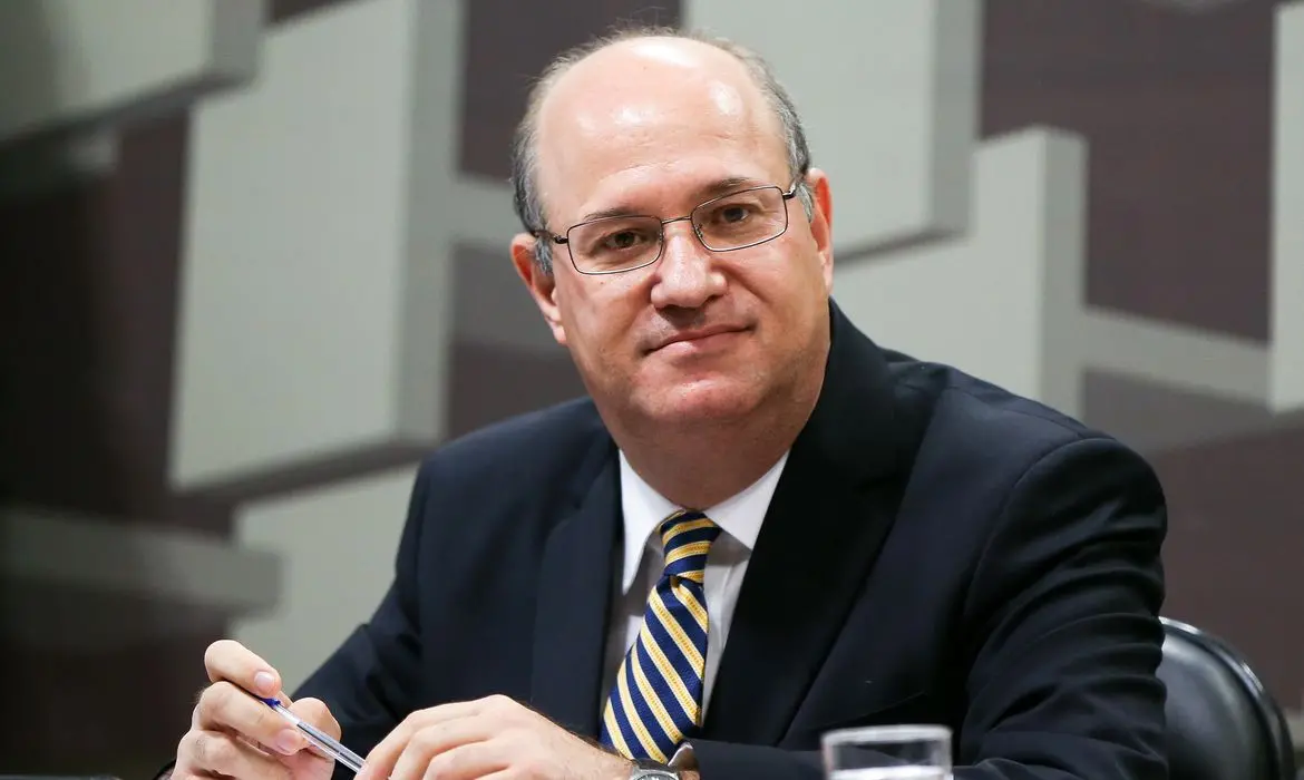 Imagem da notícia: Economista Ilan Goldfanj é o primeiro brasileiro eleito para presidir o BID