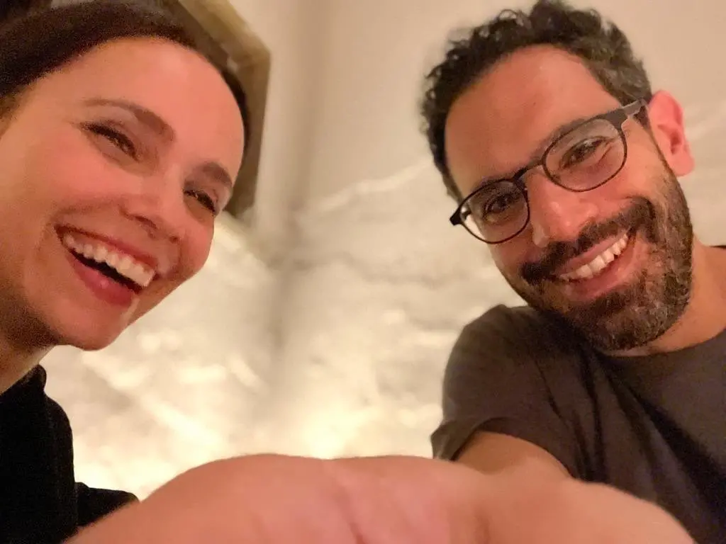 Imagem da notícia: Com a presença de amigas famosas, Débora Falabella se casa com Fernando Fraiha, em São Paulo