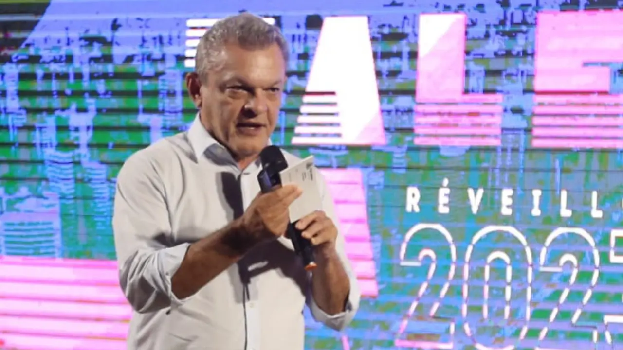 Imagem da notícia: Sarto sugere que aproximação entre PT e PDT no Estado deve se refletir na Capital