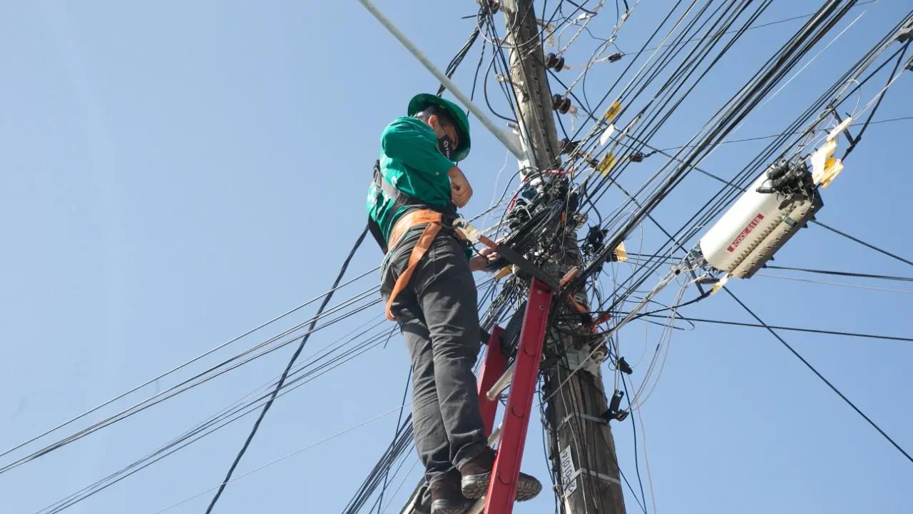 Imagem da notícia: Enel Ceará suspende novamente cobrança a provedores de internet