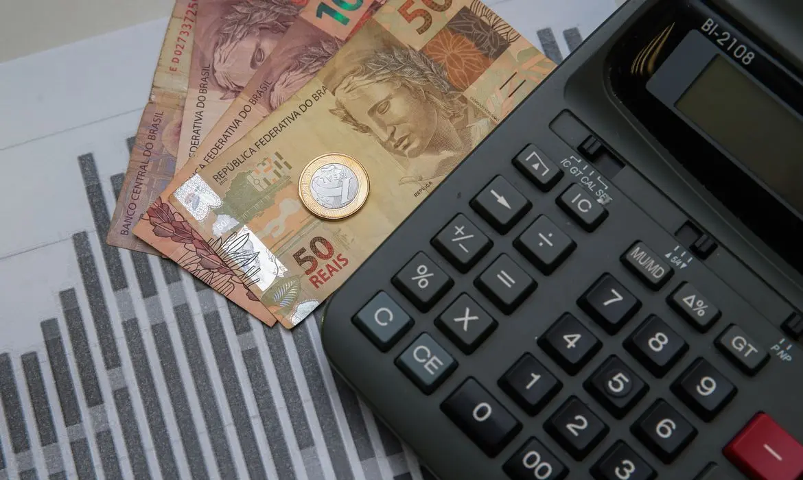 Imagem da notícia: Veja prazos limites para pagamento de 13° salário a trabalhadores e aposentados