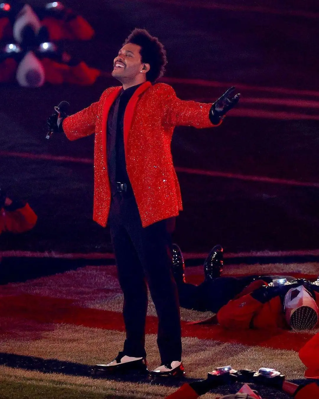 Imagem da notícia: The Weeknd anuncia shows no Brasil em 2023; veja datas