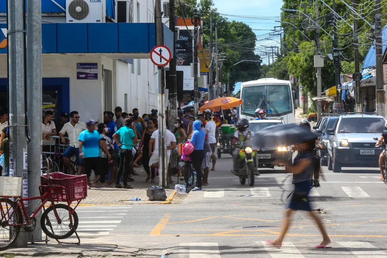 Imagem da notícia: Covid: 27 cidades do Ceará têm alerta moderado ou grave para crescimento de casos; veja quais