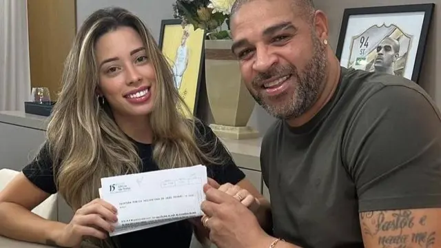 Imagem da notícia: Casamento de Adriano Imperador e Micaela Mesquista chega ao fim após 24 dias, diz jornal 