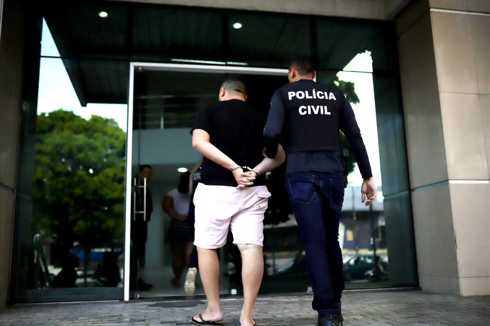 Imagem da notícia: Polícia prende, no Ceará, suspeitos de se passarem por desembargadores no Amazonas