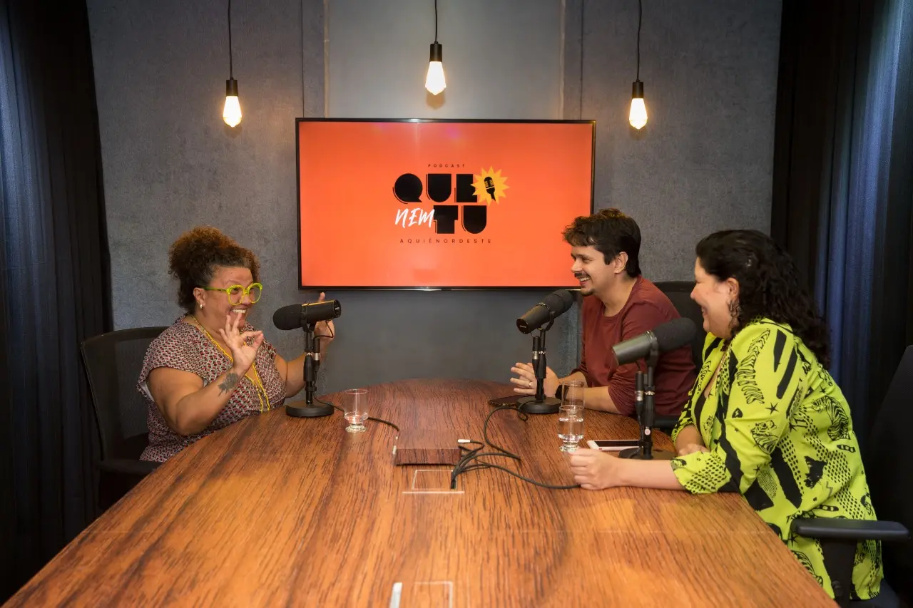 Imagem da notícia: 'Que Nem Tu': Valéria Vitoriano conta como é dividir corpo e vida com Rossicléa 