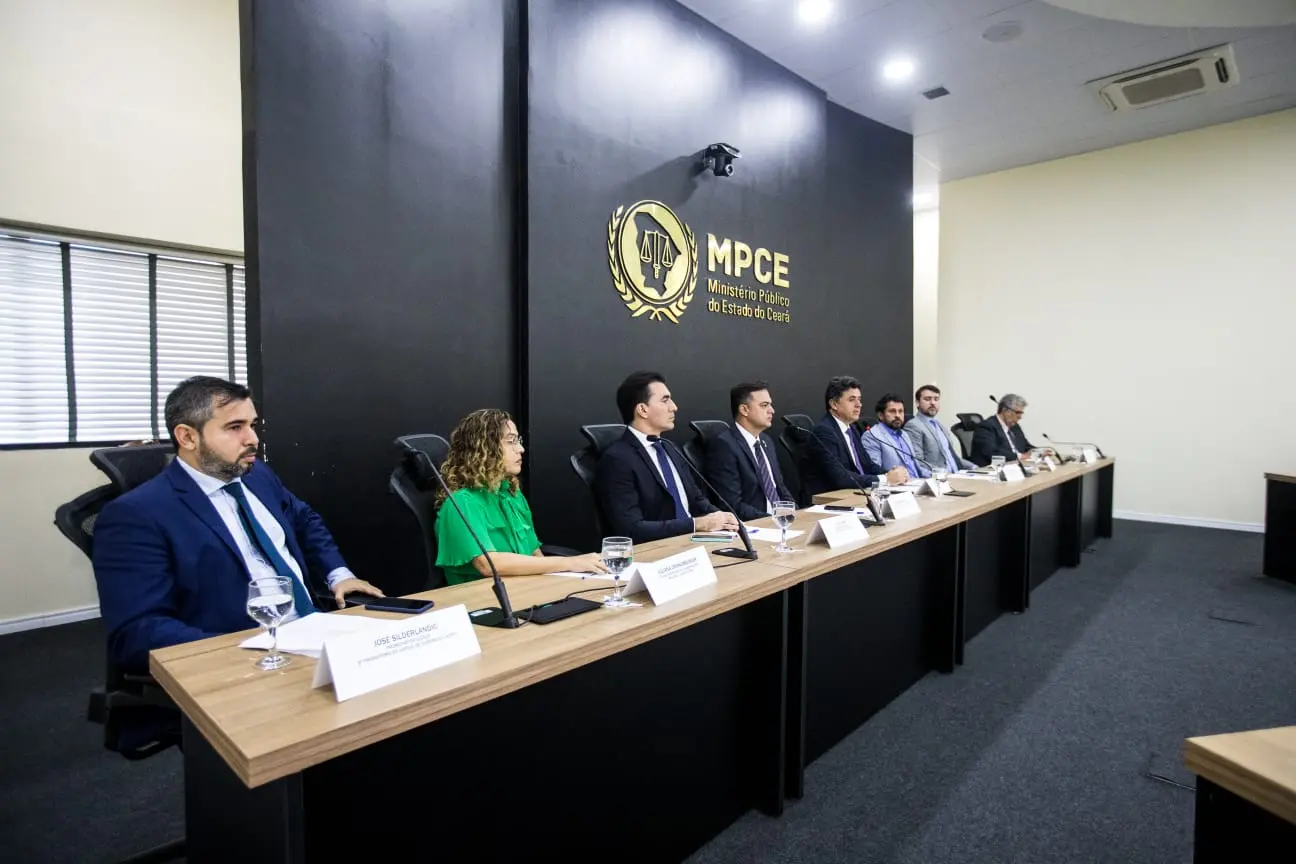 Imagem da notícia: MPCE quer multa de R$ 48 milhões para Enel Ceará por má prestação de serviço no Estado