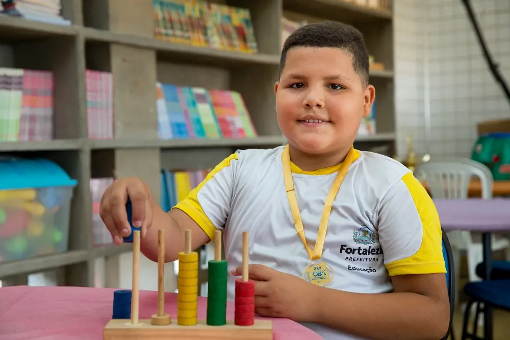 Imagem da notícia Estudante de escola pública se destaca em Olimpíada de Astronomia e Astronáutica