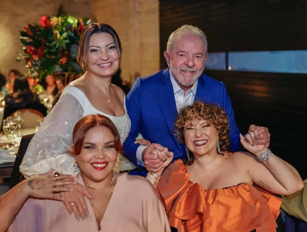 Imagem da notícia: Maria Rita nega relacionamento com DJ do casamento de Lula e Janja 