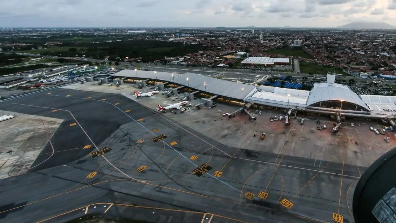 Imagem da notícia: Fortaleza não registra voos suspensos no 1º dia de greve de pilotos e comissários