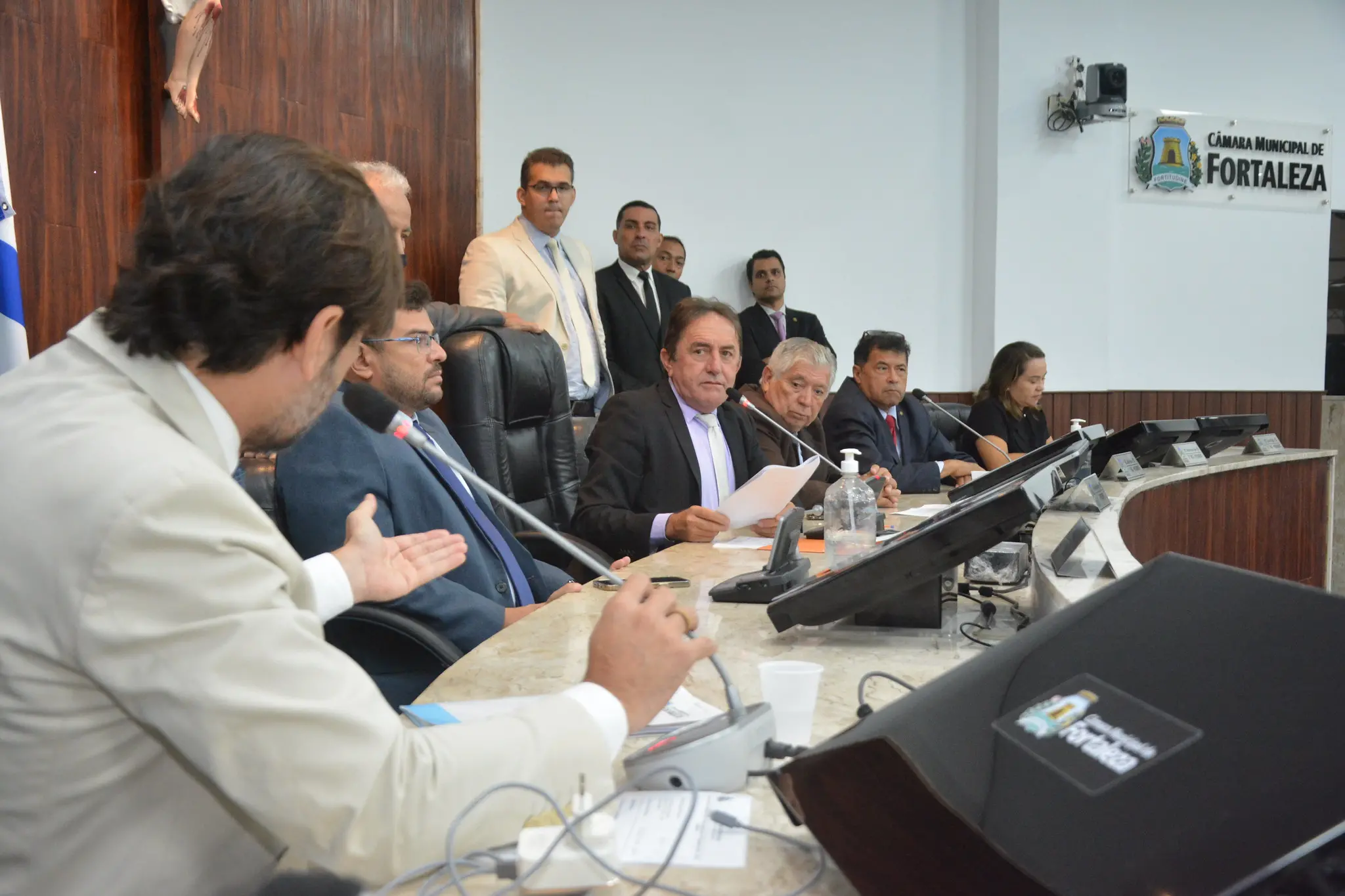 Imagem da notícia: Taxa do lixo é aprovada na Câmara Municipal de Fortaleza nesta terça (20)