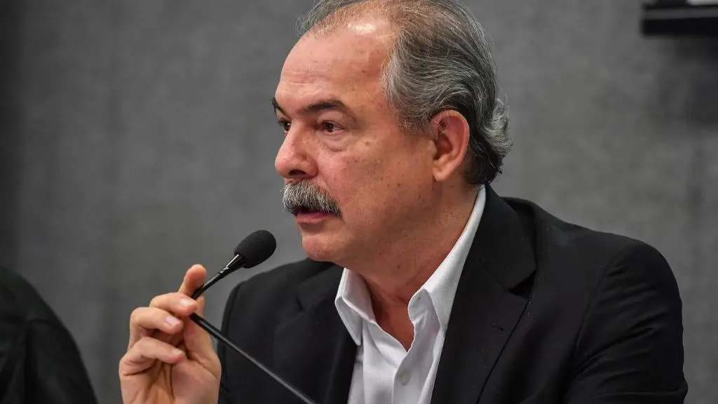 Imagem da notícia: Mercado anima-se com Promulgação da PEC e com Diretoria do BNDES