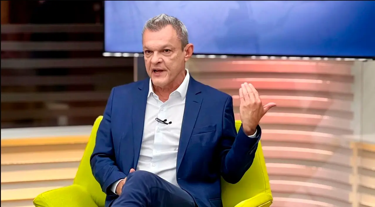 Imagem da notícia: 'Tem todas as ferramentas para se tornar um ministro excepcional', diz Sarto sobre Camilo no MEC