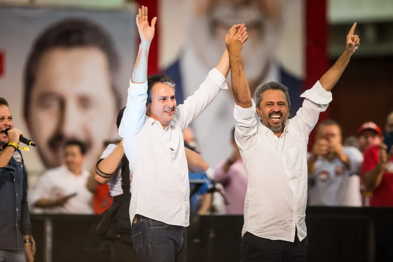 Imagem da notícia: 'A educação do nosso país estará em ótimas mãos', diz Elmano sobre Camilo no MEC