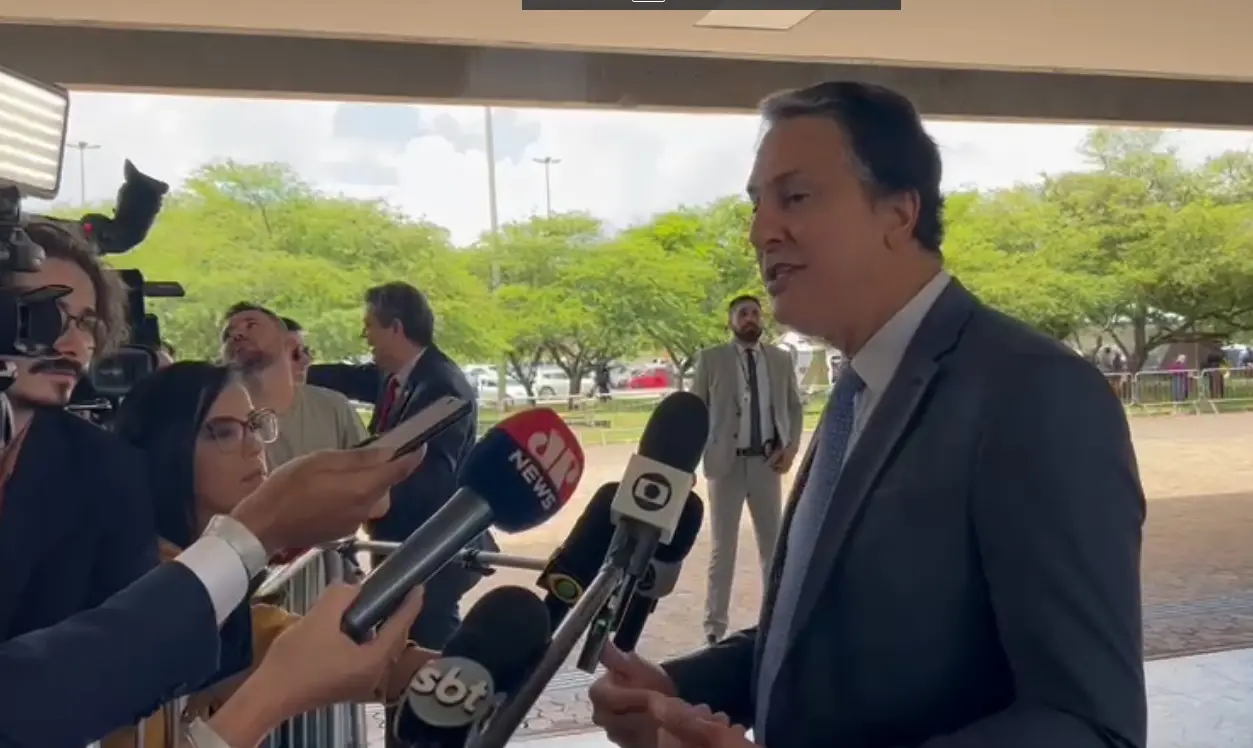 Imagem da notícia: Camilo aponta focos no MEC: educação básica, combate à evasão e diálogo com estados e municípios