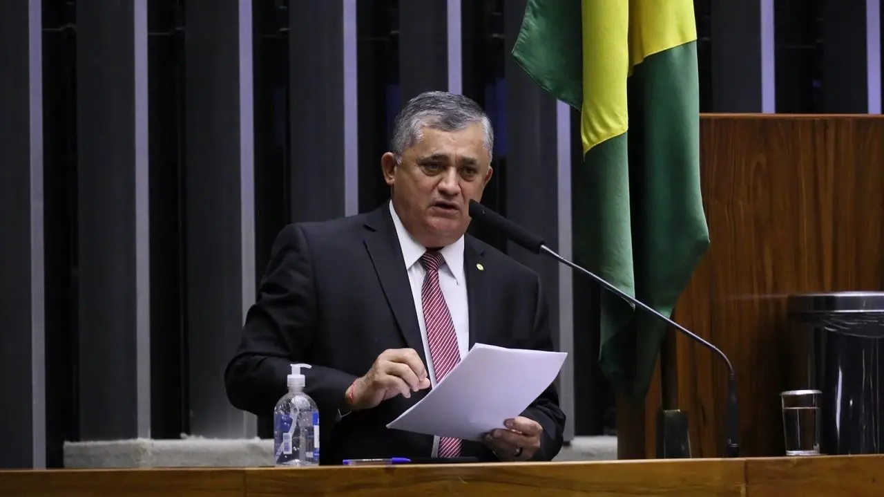Imagem da notícia: Deputado cearense José Guimarães é anunciado como líder do Governo Lula na Câmara Federal