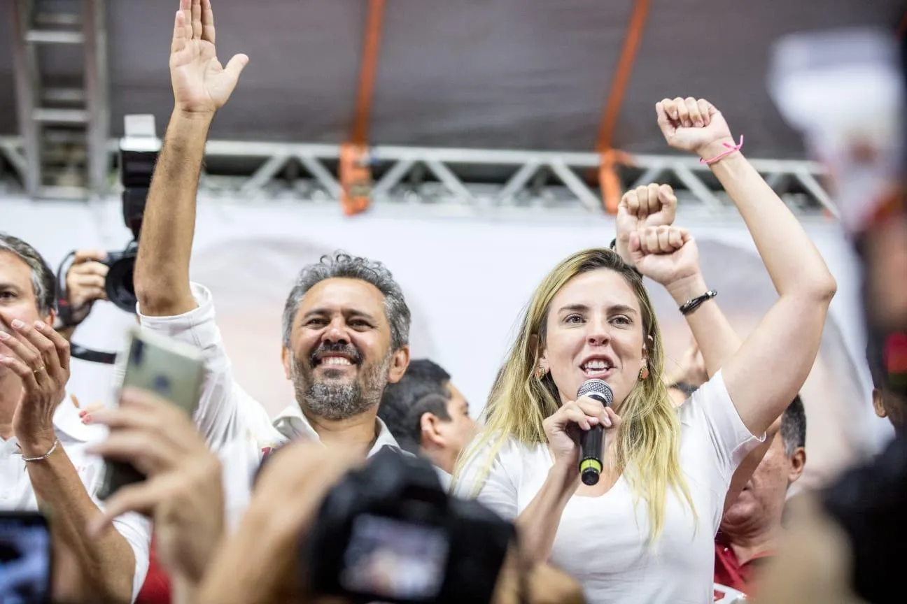 A dupla saiu vitoriosa da corrida eleitoral ainda no primeiro turno