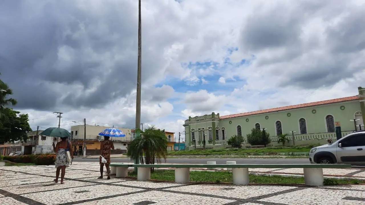 Imagem da notícia: Municípios do Ceará podem perder R$ 153,6 milhões após queda no número de habitantes; veja lista