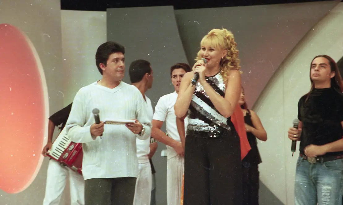 Imagem da notícia: Rita de Cássia ofereceu 'Brilho da Lua' para Tony Nunes que 'colocou no bolso' e esqueceu de gravar