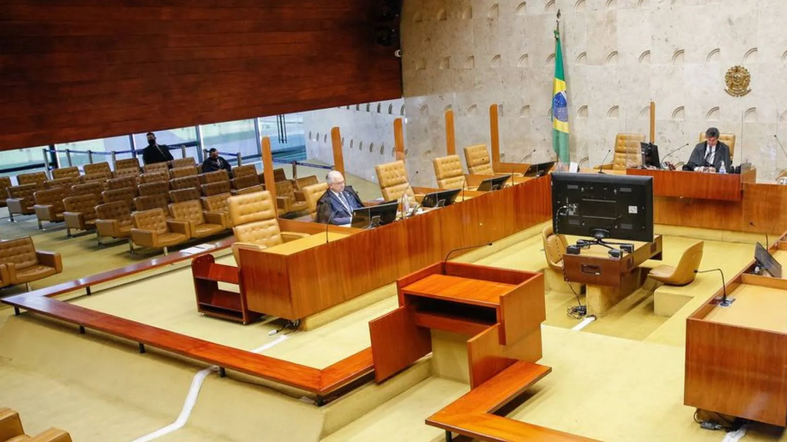 Plenário do STF antes da invasão de manifestantes