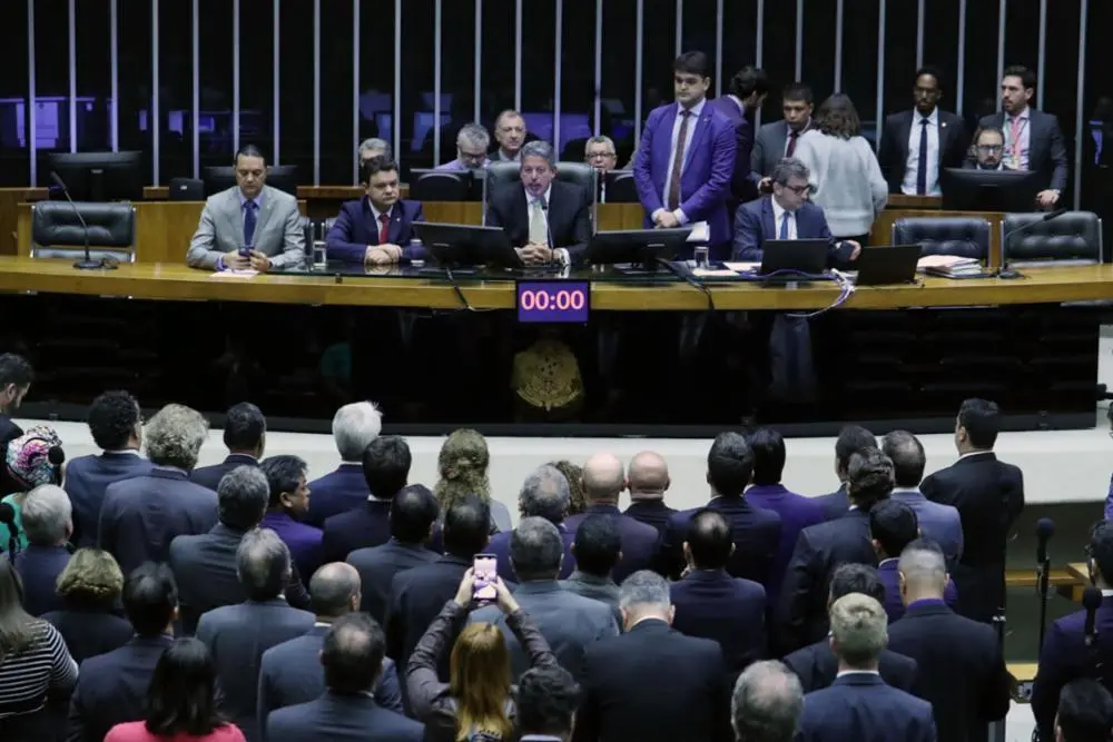 Imagem da notícia: Câmara dos Deputados aprova decreto de intervenção na Segurança do Distrito Federal
