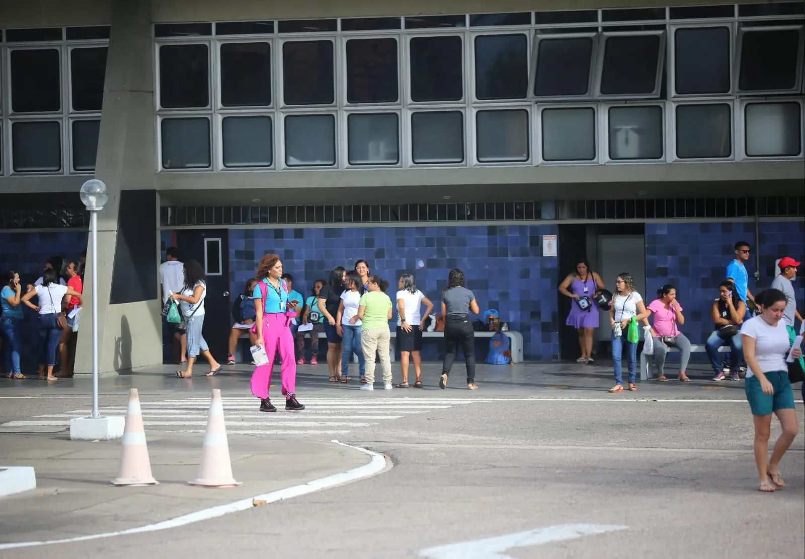 Imagem da notícia: Fábrica Guararapes encerra atividades em Fortaleza e demite 2 mil funcionários 