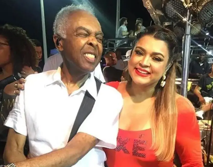 Imagem da notícia: Gilberto Gil faz homenagem após diagnóstico de câncer da filha Preta Gil: 'estamos com você'