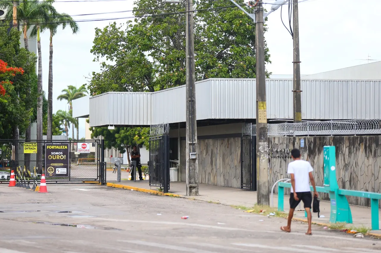 Imagem da notícia: Cursos de capacitação e reinserção no mercado serão oferecidos aos demitidos da Guararapes
