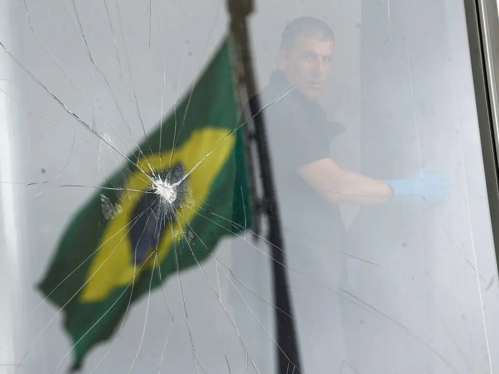 Imagem da notícia: PGR pede ao STF abertura de inquérito para identificar autores intelectuais dos atos terroristas