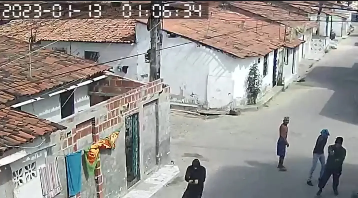 Imagem da notícia: Idoso é morto e outros dois homens são baleados em tiroteio em Maranguape