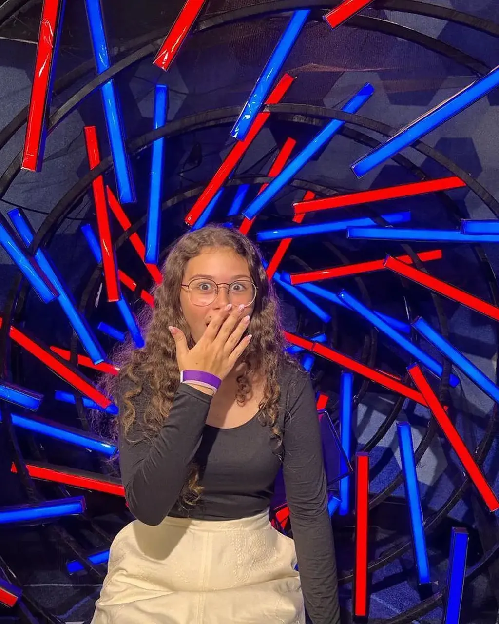 Imagem da notícia: Filha de Boninho conhece a casa do BBB23: 'obrigada Big Pai