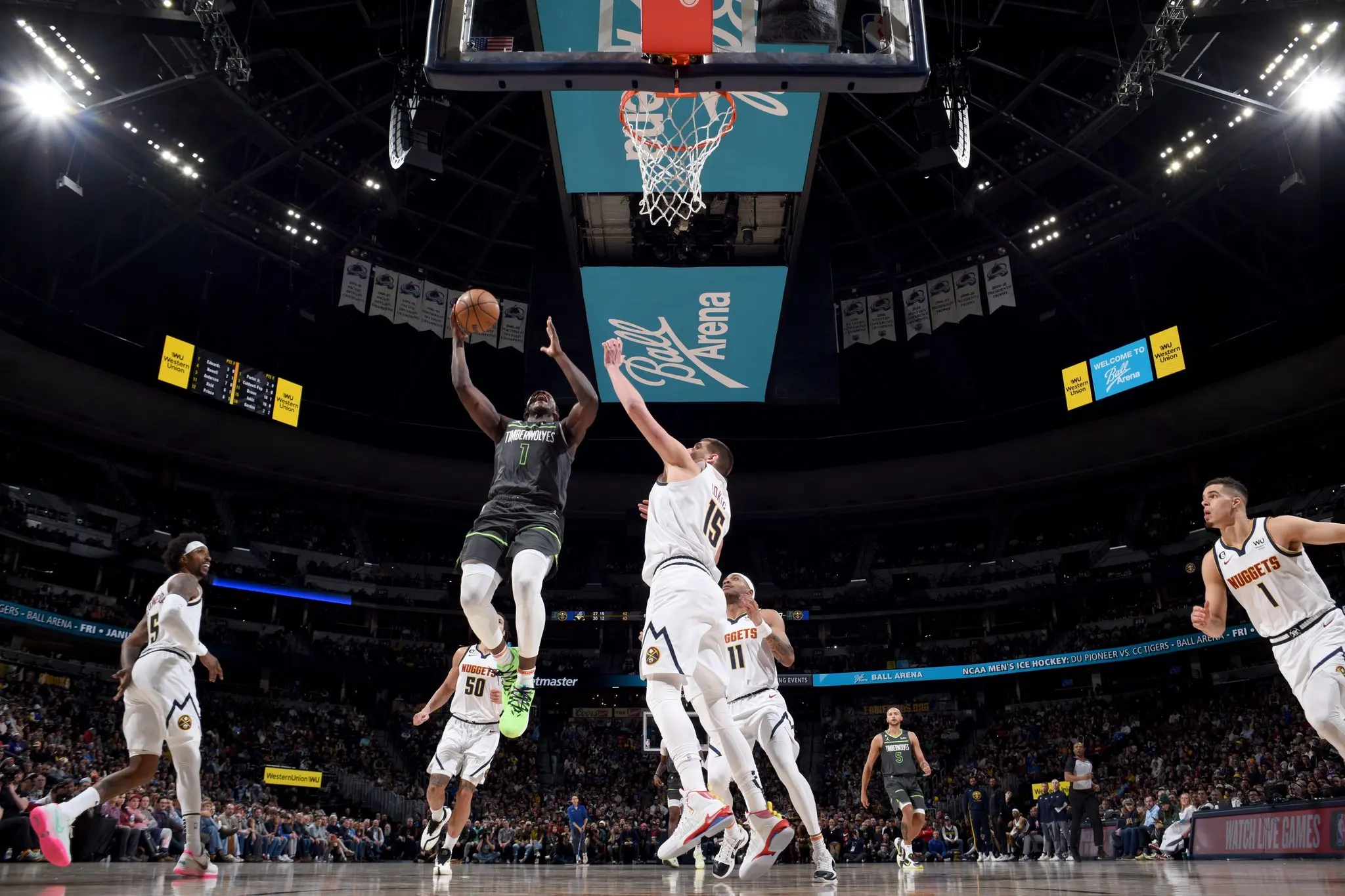 Imagem da notícia: Atual temporada da NBA tem maior média de pontos por jogo desde 1970
