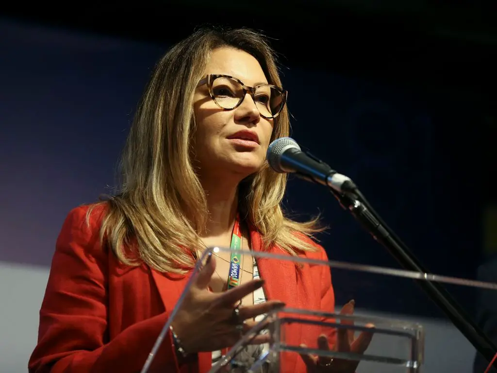Imagem da notícia: Janja processa diretor do Corinthians por ofensa e pede indenização de R$ 50 mil