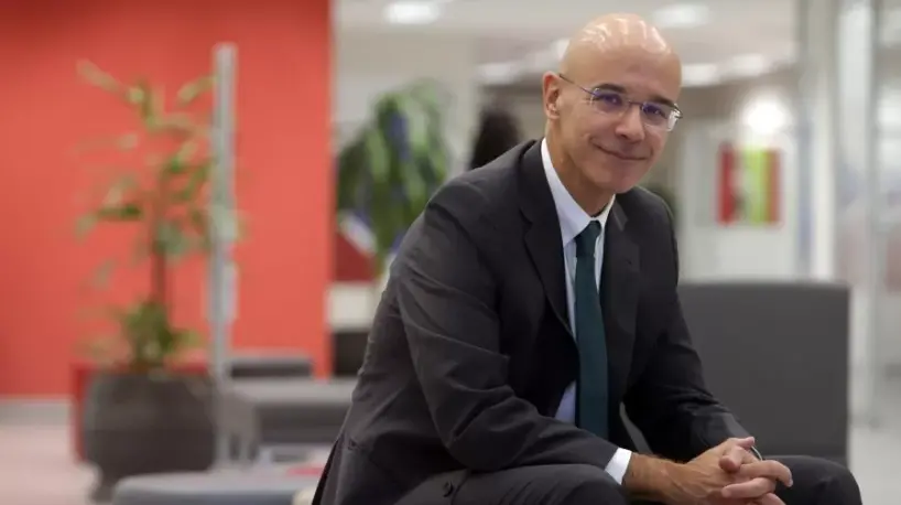 Imagem da notícia: Ex-CEO da Americanas, Sérgio Rial renuncia ao conselho de administração do Santander Brasil