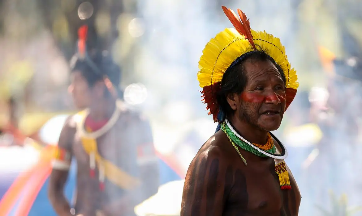 Imagem da notícia: Como ajudar os Yanomami: o que fazer para amenizar a grave situação do povo indígena