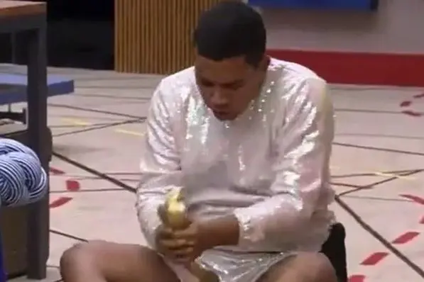 Imagem da notícia: BBB 23: Bruno sensualiza com cobra e internautas citam constrangimento nas redes sociais