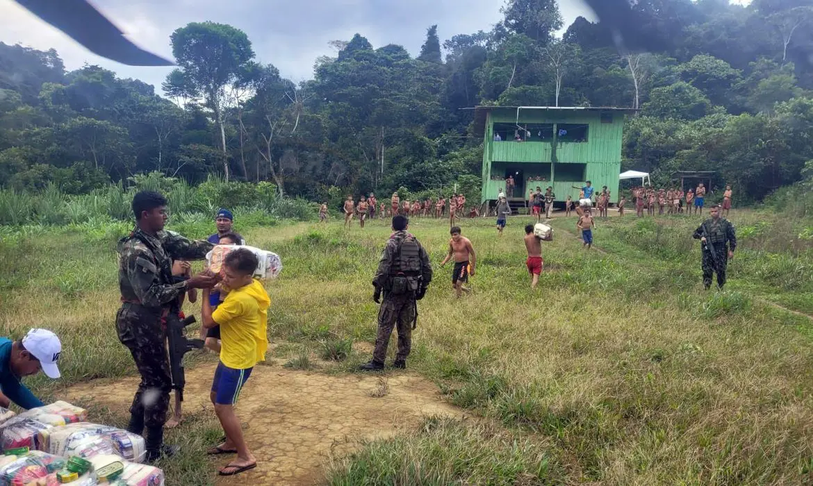Imagem da notícia: STF investiga envio de informações falsas do governo Bolsonaro sobre situação dos Yanomami