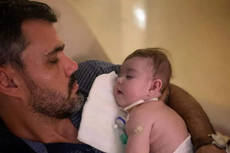 Imagem da notícia: Juliano Cazarré fala sobre saúde da filha e revela que quase a perdeu