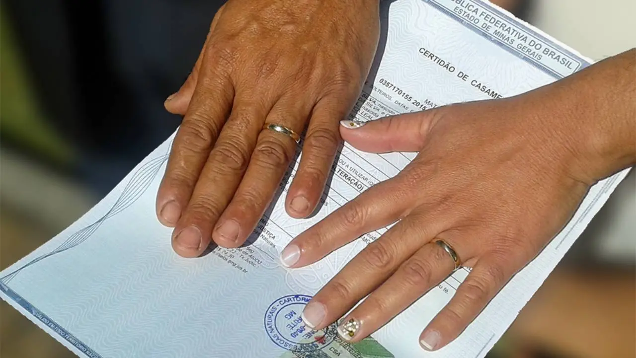 Imagem da notícia: Casal faz pacto que pune em R$ 180 mil o cônjuge infiel e Justiça autoriza; entenda
